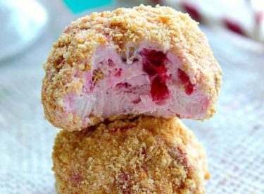 Succombez aux mini-cheesecakes à la framboise