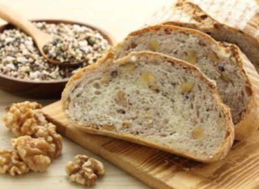 Les saveurs d’autrefois du pain aux noix à l’ancienne