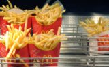 McDonald’s betrügt bei den Pommes Frites, so ein ehemaliger Mitarbeiter