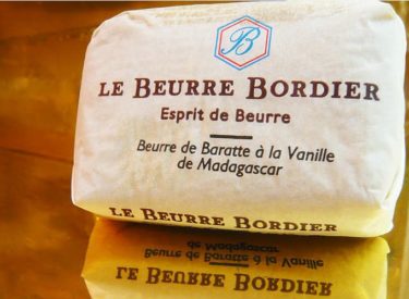Dans les coulisses de fabrication du beurre « de luxe »