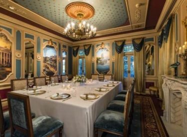 Prévoyez 14000€ pour dîner à ce restaurant de Disneyland !