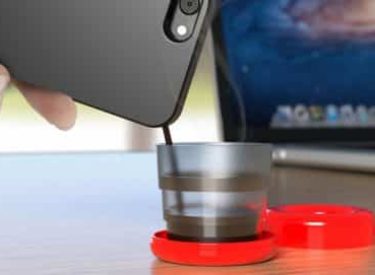 Mokase, la coque de smartphone qui vous sert le café !