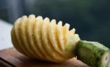 Comment découper un ananas en spirale ?