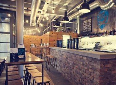 La brasserie BrewDog ouvre un bar à la frontière entre les États-Unis et le Mexique