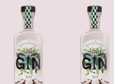 Le gin rosé : la boisson incontournable de l’été