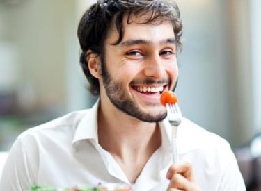 Quels aliments ajouter à votre salade pour lutter contre la fatigue ?