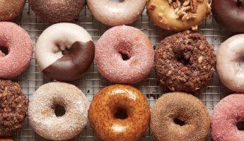 Journée du donut : retour sur l’évolution de la célèbre pâtisserie !